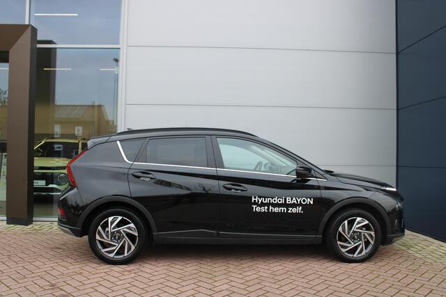 Hyundai Bayon 1.0 T-GDI 100pk 48V Premium Sky DCT Automaat Airco Navi Camera Carplay Schuifdak Demo Vol!!!!