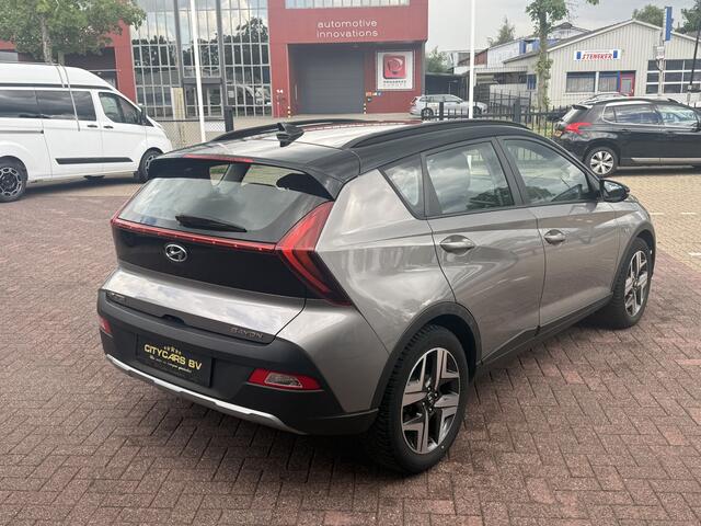 Hyundai Bayon 1.0 T-GDI Comfort hybrid 48v automaat 101 pk groot scherm navi apple carplay camera climate ctr cruise ctr lmv 1e eigenaar dealer onderhouden