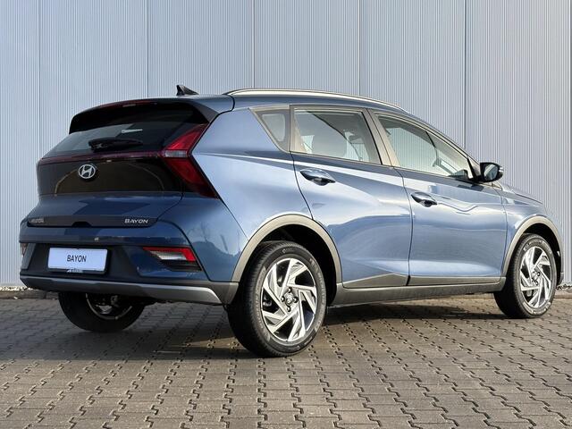 Hyundai Bayon 1.0 T-GDI Comfort / ¤ 3.500,- Voordeel Op Nieuwprijs / Prijs is rijklaar / MY 26 / Navigatie / Achteruitrijcamera / Airco / Cruise Control / LED Dagrijverlichting / LMV / Apple CarPaly & Android Auto /