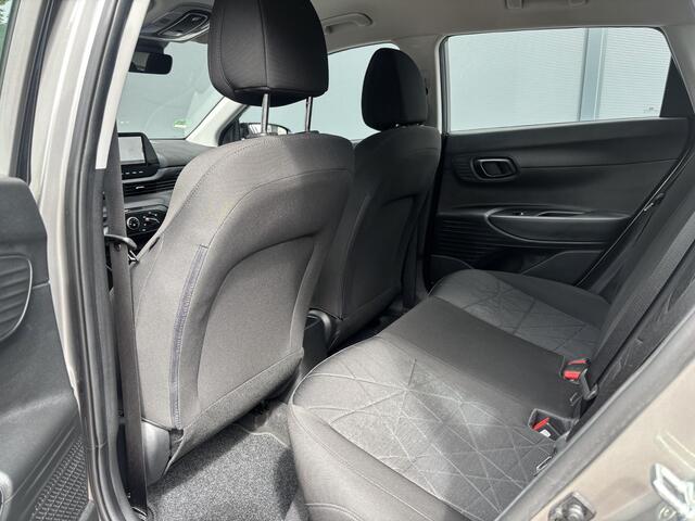 Hyundai Bayon 1.0 T-GDI Comfort Smart / Automaat / Dealer onderhouden / Navigatie / Apple carplay / Android auto / Achteruitrijcamera / Voor-achteruitrijsensoren /