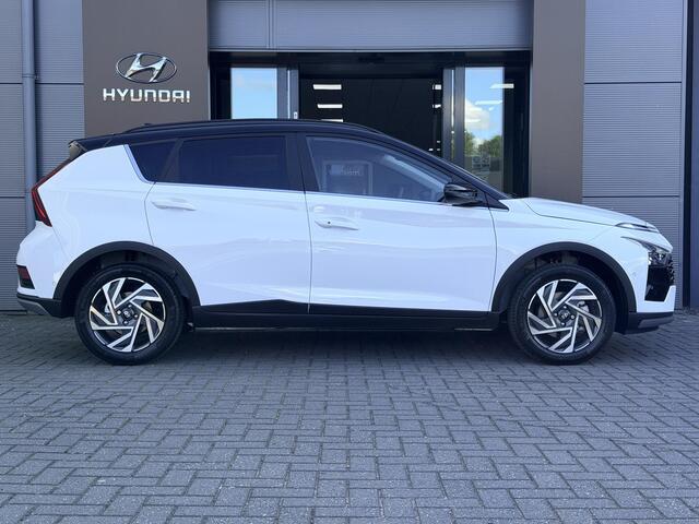 Hyundai Bayon 1.0 T-GDI Premium Automaat / Automaat / LED Verlichting / Stoel- & Stuurverwarming / Keyless / Climate Control / Adaptive Cruise Control / Navigatie / Achteruitrijcamera / Parkeersensoren Voor + Achter / Snel Leverbaar! /