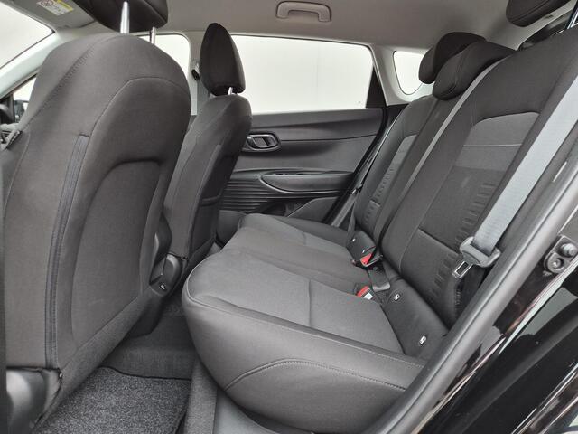 Hyundai Bayon 1.0 T-GDI Premium / Fabrieksgarantie tot 12-2029 / All season banden / Stuur- Stoel & Achterbank verwarming / Achteruitrijcamera / Draadloze telefoon lader / Cruise control / Apple Carplay Android Auto / Keyless Entry/Start / Climate control /