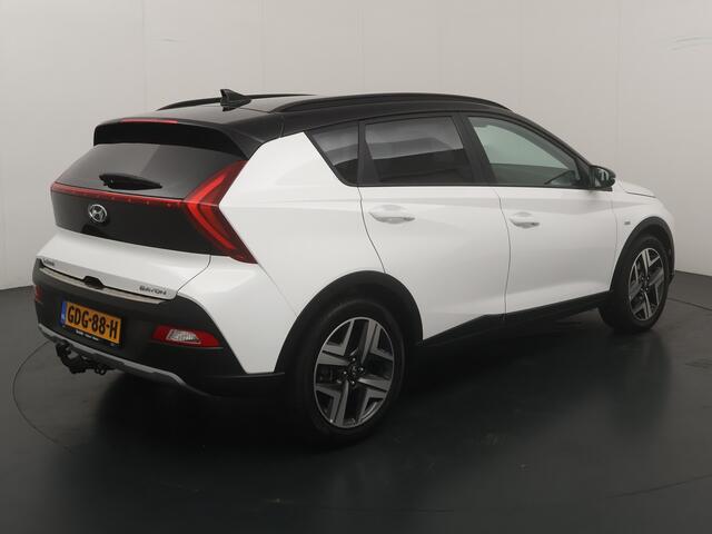 Hyundai Bayon 100PK T-GDI Comfort Smart | Trekhaak | Automaat | AR Camera | Stoel en stuurverwarming | Bose Audio | LED | Cruise
