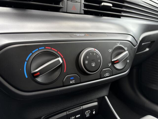 Hyundai Bayon 1.0 T-GDI Comfort Automaat / Apple Carplay / Navigatie / Achteruitrijcamera / Airco / Cruise Control / Parkeersensoren Achter / NAP Logisch