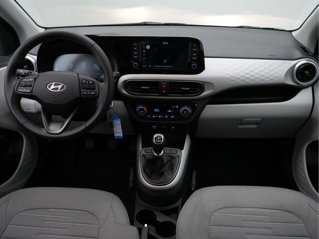 Hyundai I 10 1.0 Premium Met Navigatie, Climate Control en Cruise Control Uit voorraad leverbaar!