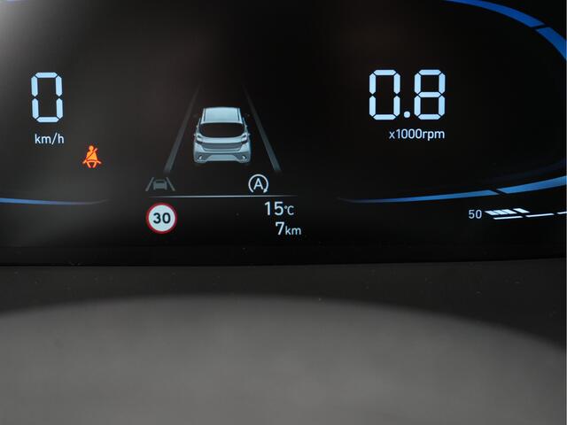 Hyundai I 10 1.0 Premium Met Navigatie, Climate Control en Cruise Control Uit voorraad leverbaar!