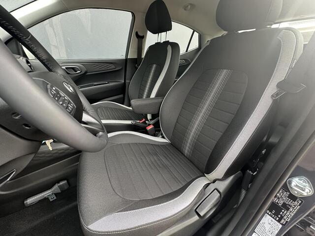 Hyundai I 10 1.0 Comfort Smart / ¤ 2.000,- Voordeel / ¤ 19.890,- Rijklaar / Direct Leverbaar / Navigatie / Airco / Cruise Control / Achteruitrijcamera /