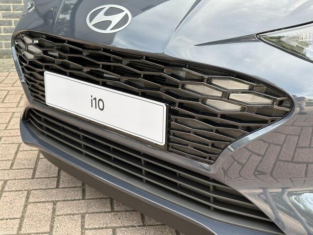 Hyundai I 10 1.0 Comfort Smart / ¤ 2.000,- Voordeel / ¤ 19.890,- Rijklaar / Direct Leverbaar / Navigatie / Airco / Cruise Control / Achteruitrijcamera /
