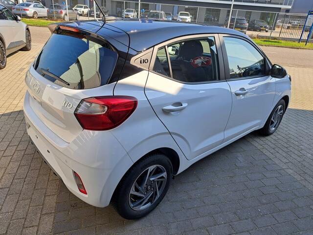 Hyundai I 10 1.0 Comfort Smart | Navigatie | Cruise control | Airco | Apple/a