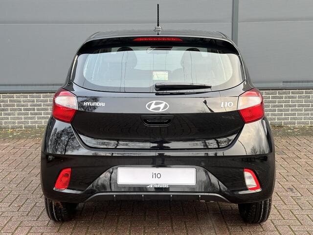 Hyundai I 10 1.0 Comfort / Navigatie middels Apple CarPlay & Android Auto / DAB / Airco /Cruise Control / 5-deurs / Dealer onderhouden /