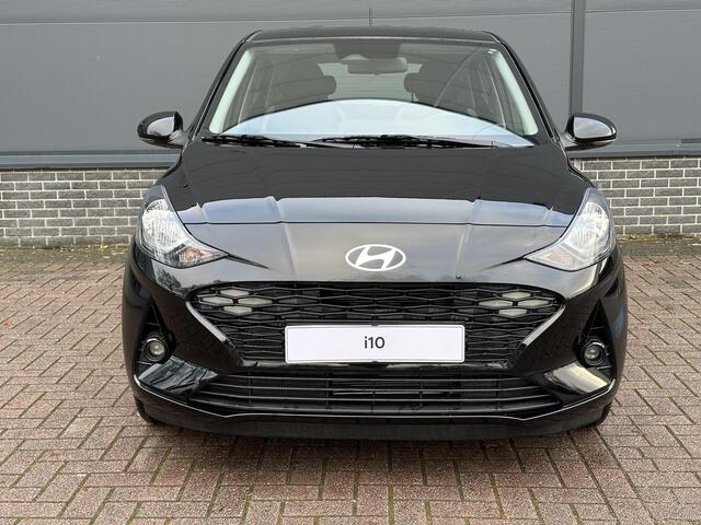 Hyundai I 10 1.0 Comfort / Navigatie middels Apple CarPlay & Android Auto / DAB / Airco /Cruise Control / 5-deurs / Dealer onderhouden /