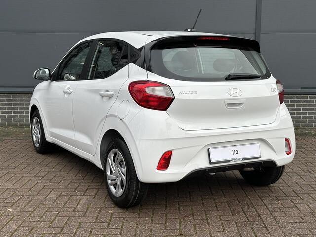 Hyundai I 10 1.0 Comfort / Navigatie d.m.v. Apple Carplay & Android Auto / Cruise Control / Airco / Elek. Spiegels /