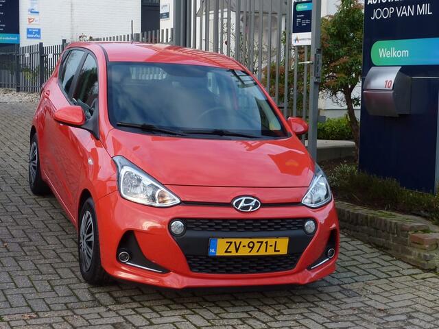 Hyundai I 10 1.0I COMFORT / navigatie /pdc