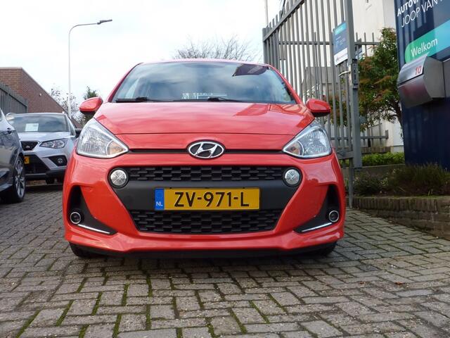 Hyundai I 10 1.0I COMFORT / navigatie /pdc
