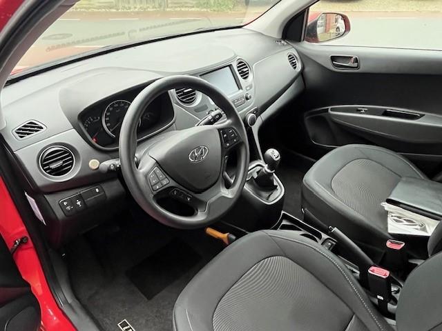 Hyundai I 10 1.0i Comfort Navigatie, airco, sensoren!
