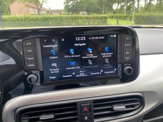 Hyundai I 10 1.0 Premium * NAVI * CAMERA * WEINIG KM'S *