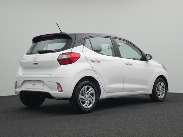 Hyundai I 10 1.0 Premium Met Navigatie, Climate Control en Camera Uit voorraad leverbaar!