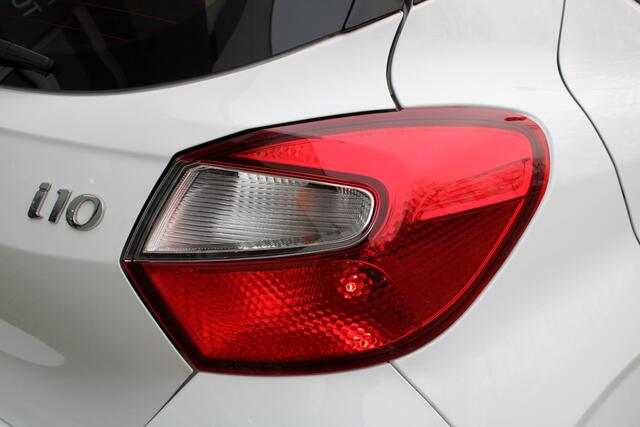 Hyundai I 10 1.0 Comfort All season banden | Cruise control | Apple car play of Android auto