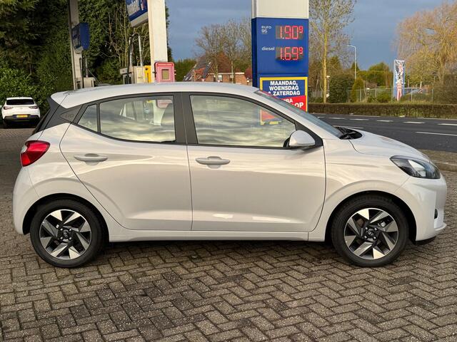 Hyundai I 10 1.0 Comfort AUTOMAAT | CARPLAY | NARDO GREY | BOVAG!!