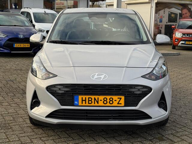 Hyundai I 10 1.0 Comfort AUTOMAAT | CARPLAY | NARDO GREY | BOVAG!!