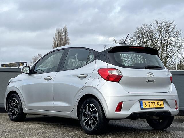 Hyundai I 10 5drs 1.0 67 PK Comfort Smart | Geïntegreerde navigatiesysteem & Apple Carplay/Android auto | Achteruitrijcamera | Lmv & Allseason banden |