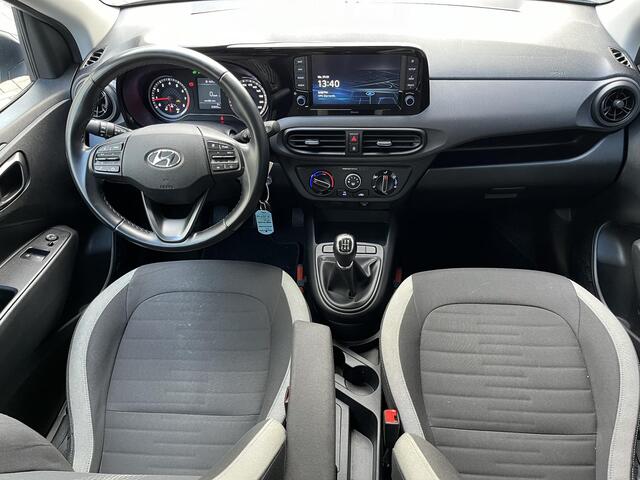 Hyundai I 10 5drs 1.0 67 PK Comfort Smart | Geïntegreerde navigatiesysteem & Apple Carplay/Android auto | Achteruitrijcamera | Lmv & Allseason banden |