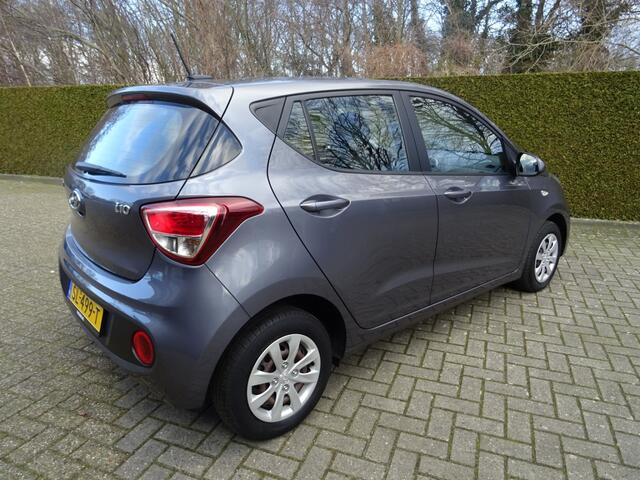 Hyundai I 10 1.0I I-PREMIUM NAVI BLUETOOTH