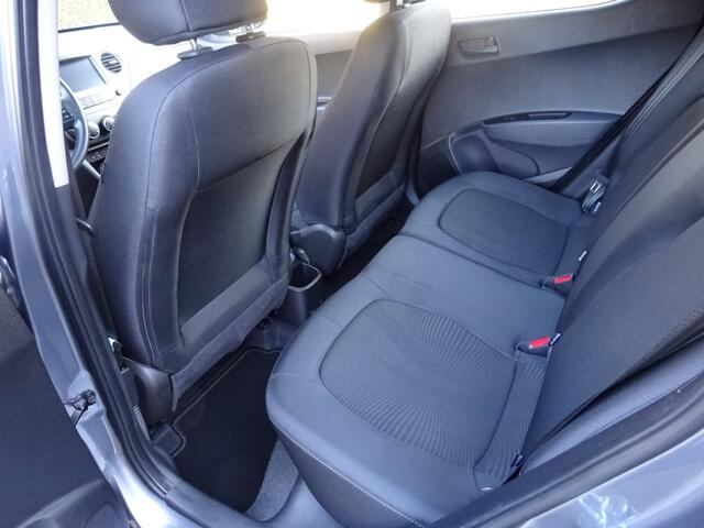Hyundai I 10 1.0I I-PREMIUM NAVI BLUETOOTH