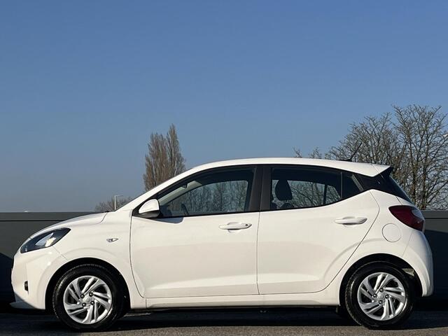 Hyundai I 10 5drs 1.0 Comfort Automaat 5-zits | Apple Carplay & Android Auto | Stoel & stuurverwarming | Fabrieksgarantie 02-2029 |