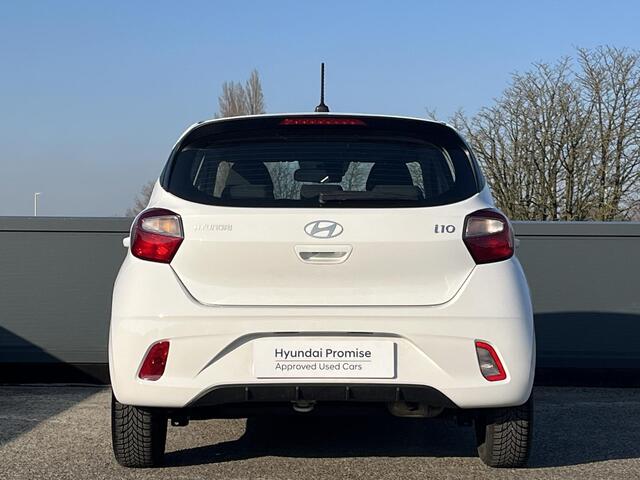 Hyundai I 10 5drs 1.0 Comfort Automaat 5-zits | Apple Carplay & Android Auto | Stoel & stuurverwarming | Fabrieksgarantie 02-2029 |
