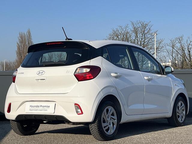 Hyundai I 10 5drs 1.0 Comfort Automaat 5-zits | Apple Carplay & Android Auto | Stoel & stuurverwarming | Fabrieksgarantie 02-2029 |
