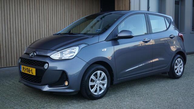 Hyundai I 10 1.0i 67pk 5Drs Comfort 5Drs Navi Airco Cruise Control Bluetooth PDC *NL auto* Keurig exemplaar!