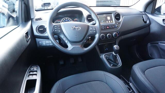 Hyundai I 10 1.0i 67pk 5Drs Comfort 5Drs Navi Airco Cruise Control Bluetooth PDC *NL auto* Keurig exemplaar!