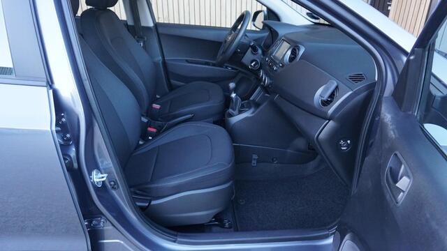 Hyundai I 10 1.0i 67pk 5Drs Comfort 5Drs Navi Airco Cruise Control Bluetooth PDC *NL auto* Keurig exemplaar!