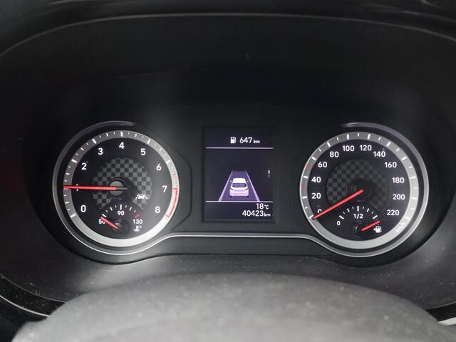 Hyundai I 10 1.0 Comfort | 67 PK | Apple CarPlay / Android Auto | Airconditioning | Cruise control | Multifunctioneel stuurwiel | Speedlimiter | Automatische verlichting | Spraakbediening | Dab+ | Bluetooth | Laneassist | Deurvergrendeling | 5-deurs |