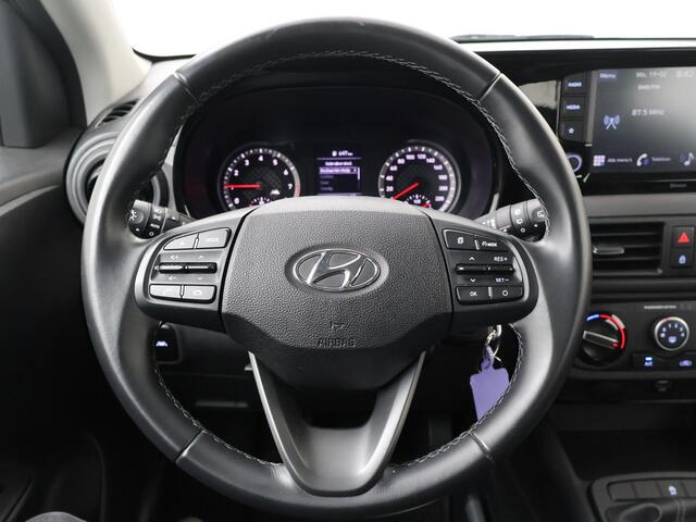Hyundai I 10 1.0 Comfort | 67 PK | Apple CarPlay / Android Auto | Airconditioning | Cruise control | Multifunctioneel stuurwiel | Speedlimiter | Automatische verlichting | Spraakbediening | Dab+ | Bluetooth | Laneassist | Deurvergrendeling | 5-deurs |