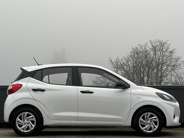 Hyundai I 10 1.0 Comfort |¤1500 KORTING|APPLE CARPLAY & ANDROID AUTO|CAMERA|SENSOREN|
