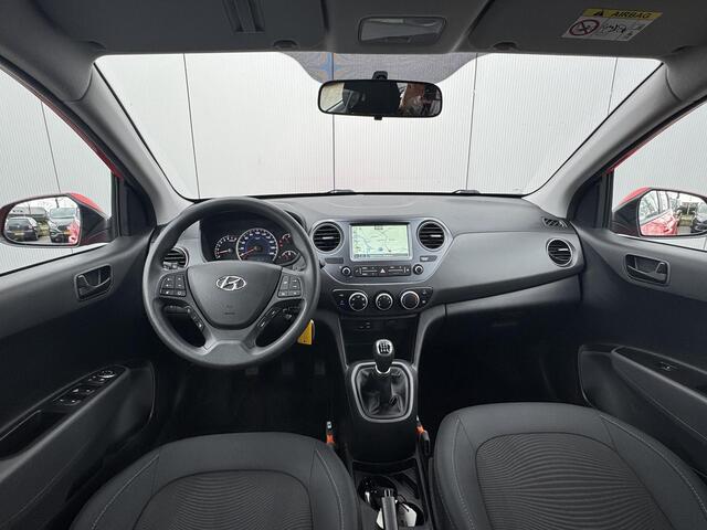 Hyundai I 10 1.0i Comfort / Navigatie / Bluetooth / Cruise control / Pakeersensoren achter/ Elek. Ramen Voor en achter / Multifunctioneel Stuur /