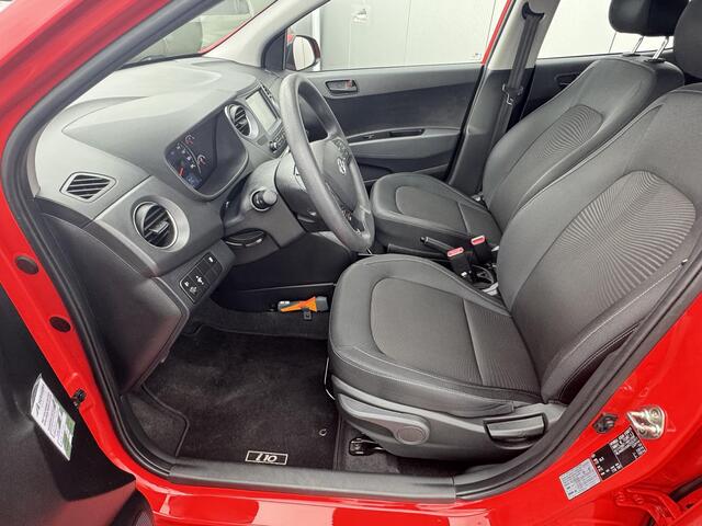 Hyundai I 10 1.0i Comfort / Navigatie / Bluetooth / Cruise control / Pakeersensoren achter/ Elek. Ramen Voor en achter / Multifunctioneel Stuur /