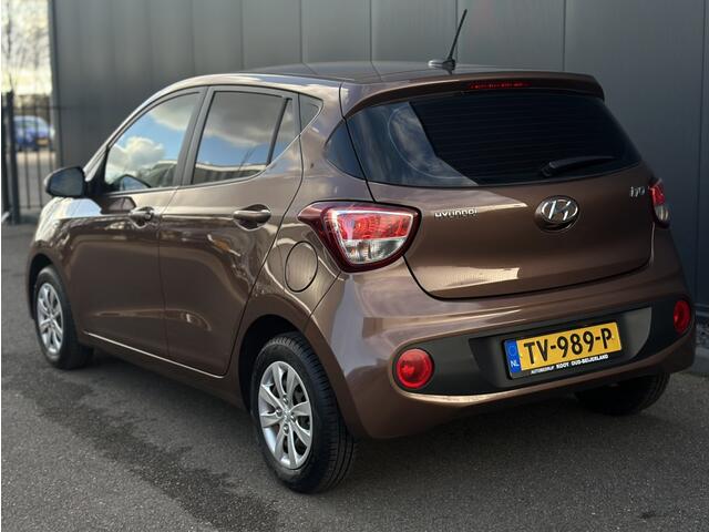 Hyundai I 10 1.0i Comfort / Navi / Apple Carplay / Getint glas / Armsteun