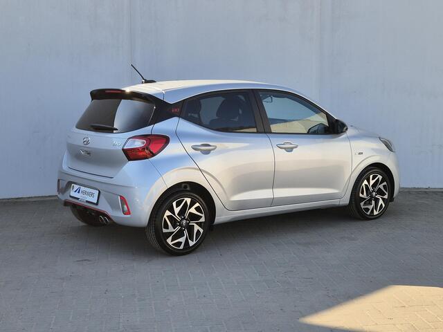 Hyundai I 10 1.0 T-GDI N Line 5-zits Handgeschakeld / Stuur-, en Stoelverwarming / Climate control / Achteruitrijcamera / Lichtmetalen wielen 16" / Navigatie via Apple Carplay of Android Auto /