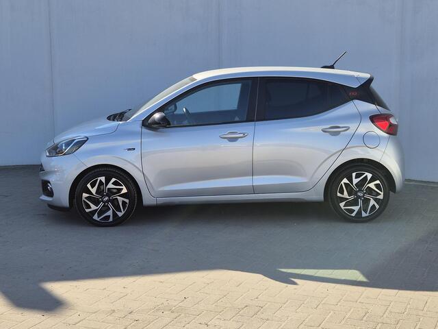 Hyundai I 10 1.0 T-GDI N Line 5-zits Handgeschakeld / Stuur-, en Stoelverwarming / Climate control / Achteruitrijcamera / Lichtmetalen wielen 16" / Navigatie via Apple Carplay of Android Auto /
