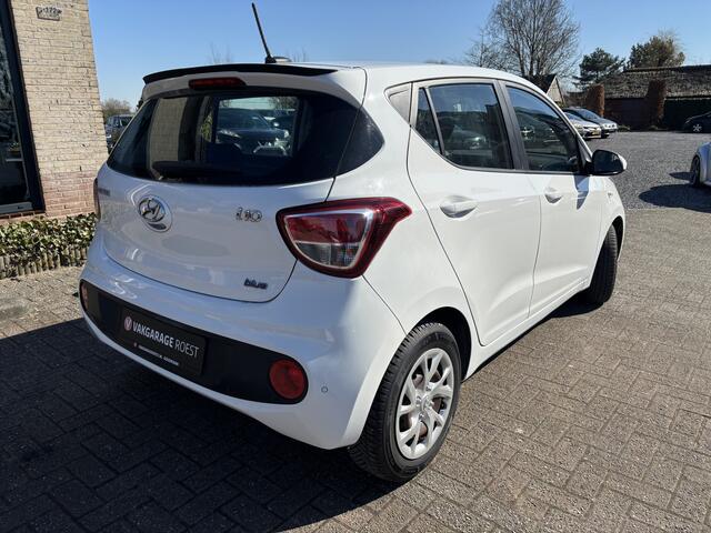 Hyundai I 10 5DRS 1.0i Comfort Carplay / All-Seasons / Parkeersensoren