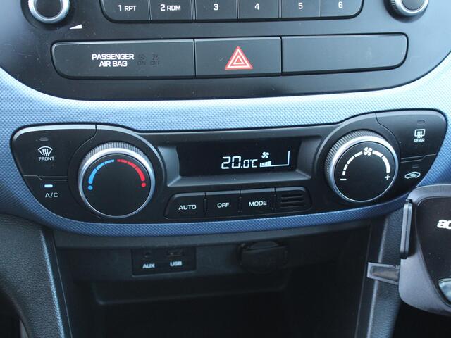 Hyundai I 10 1.0i i-Motion Comfort / Climate Control / Cruise Control / Radio-/CD-Speler / Elektrische Ramen Voor & Achter / USB /