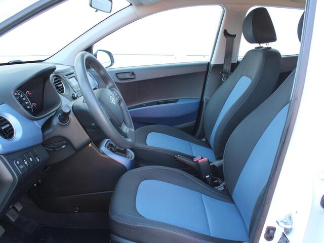 Hyundai I 10 1.0i i-Motion Comfort / Climate Control / Cruise Control / Radio-/CD-Speler / Elektrische Ramen Voor & Achter / USB /