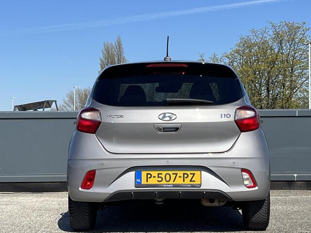 Hyundai I 10 5drs 1.0 Premium 30th Anniversary edition | Navigatie | Adaptieve koplampen | Camera & Parkeerhulp | 16'' lmv | donker getint glas |