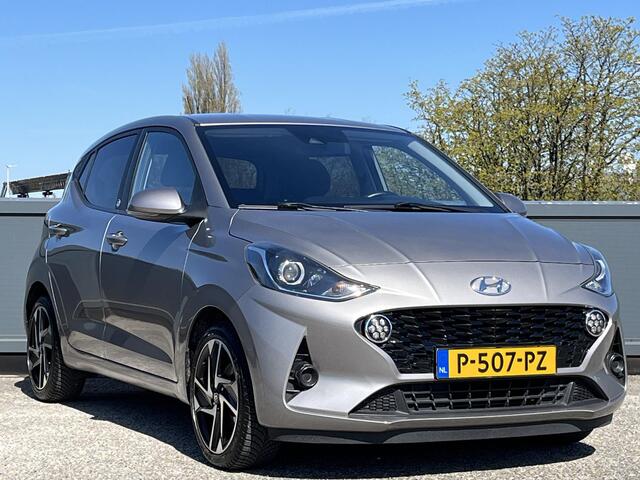Hyundai I 10 5drs 1.0 Premium 30th Anniversary edition | Navigatie | Adaptieve koplampen | Camera & Parkeerhulp | 16'' lmv | donker getint glas |