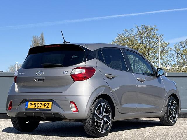 Hyundai I 10 5drs 1.0 Premium 30th Anniversary edition | Navigatie | Adaptieve koplampen | Camera & Parkeerhulp | 16'' lmv | donker getint glas |