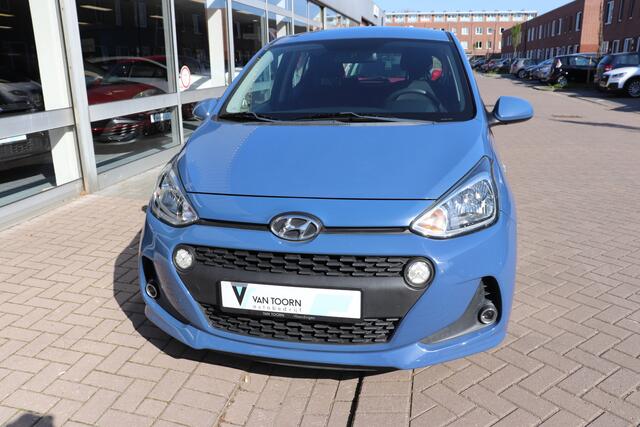 Hyundai I 10 1.0i Comfort. Navigatie, lage km stand!