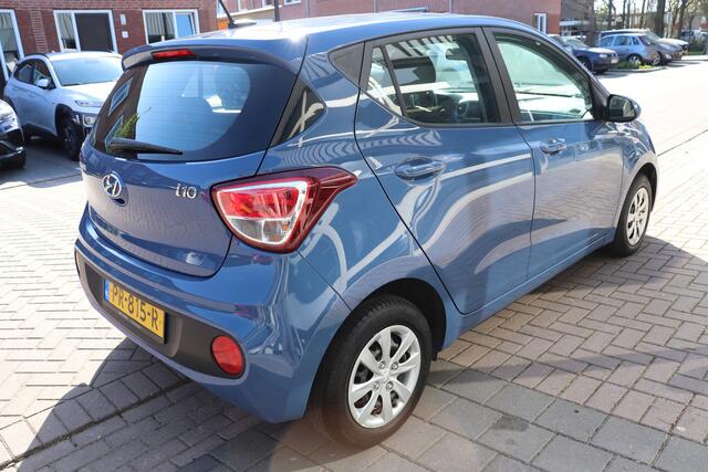 Hyundai I 10 1.0i Comfort. Navigatie, lage km stand!